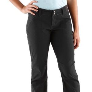 Women’s black Kuhl Strattus pants, size 2 SHORT